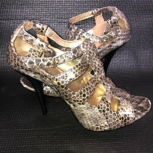 Michael Antonio Snake print heels